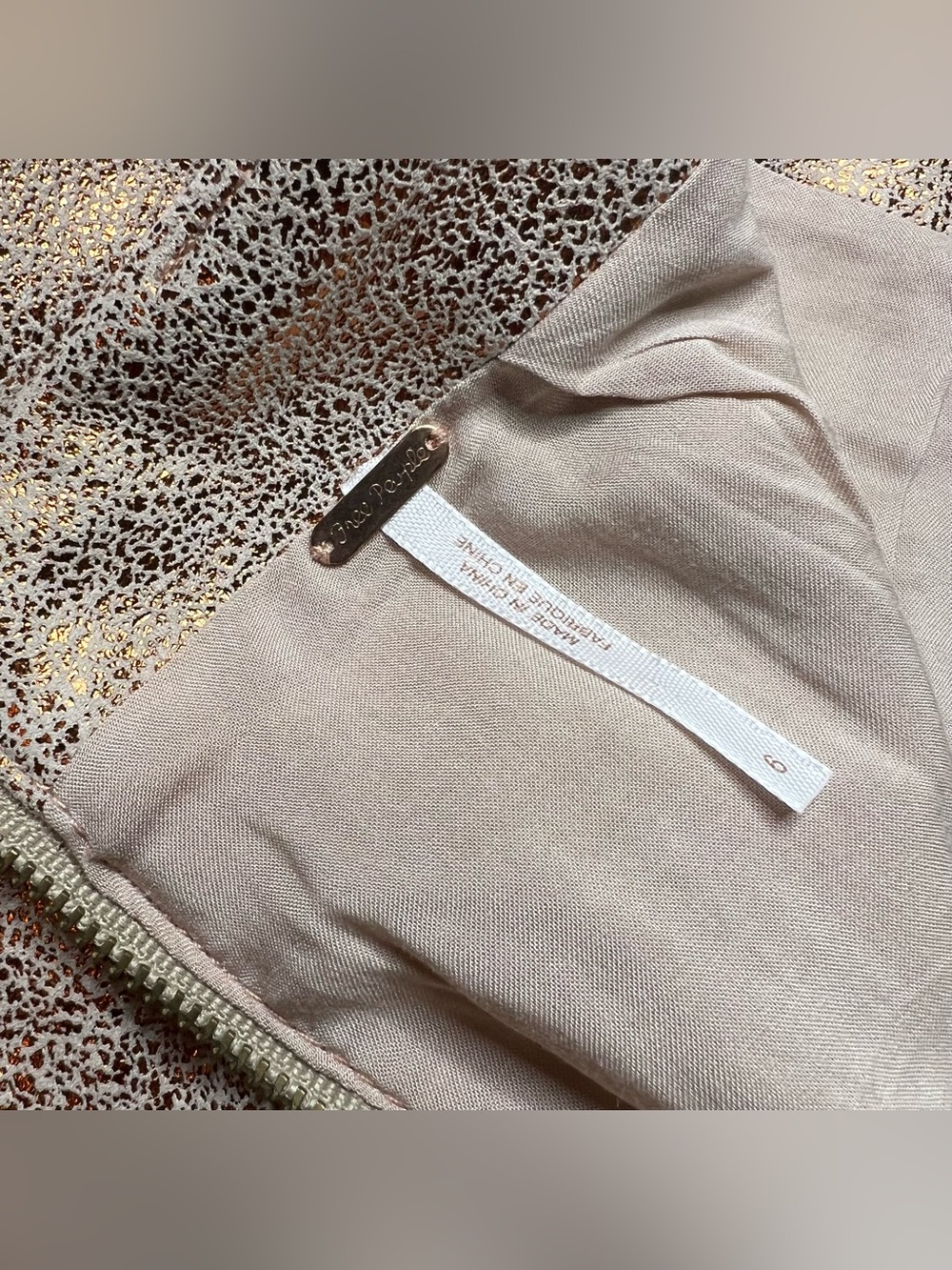 Free People Rose Gold Metallic Faux Leather Mini Skirt Size 6 Bronze Party - Picture 5 of 7